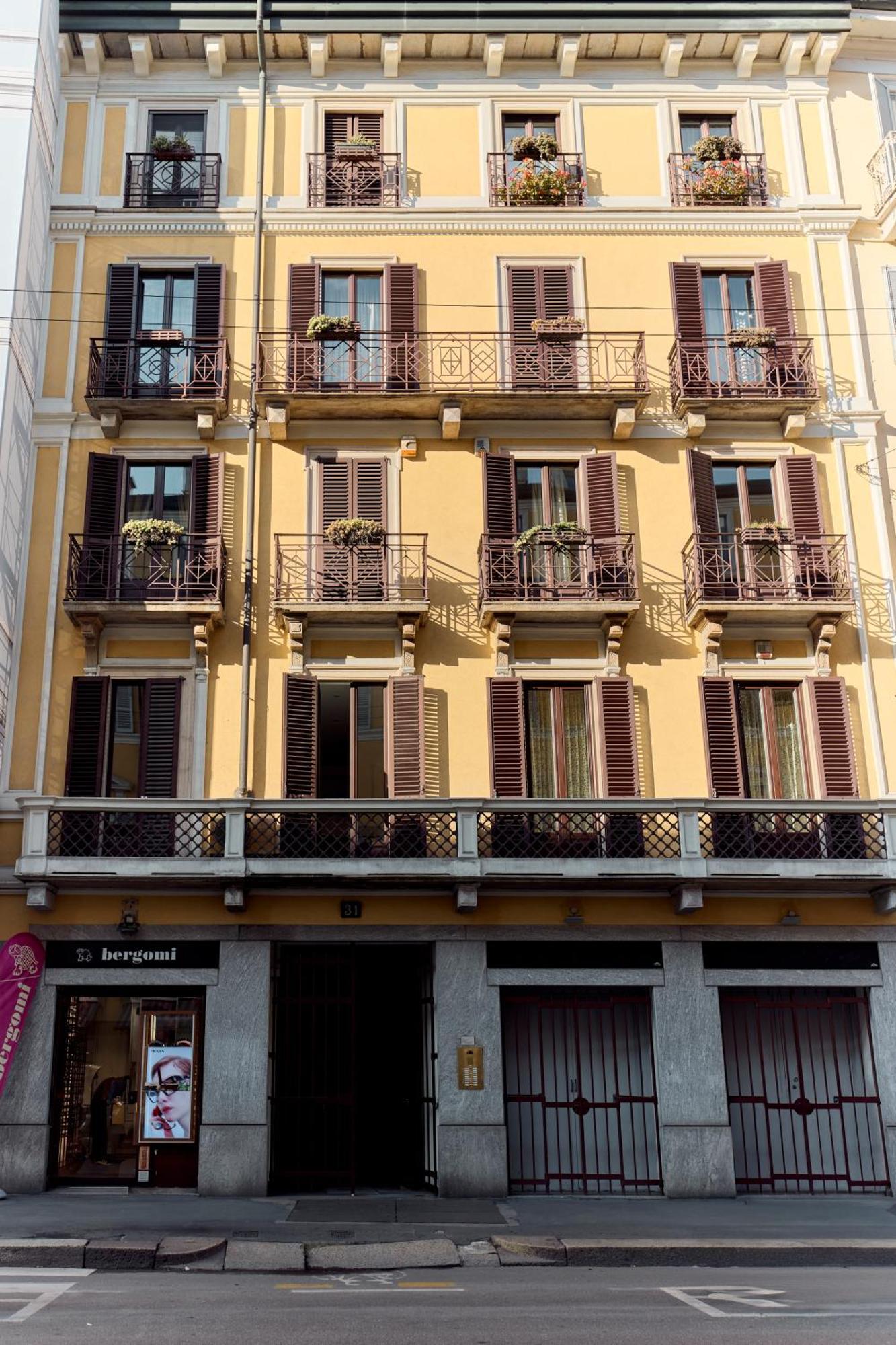Corso Venezia View With Private Balcony - Corso Venezia Suite Milan Exterior photo